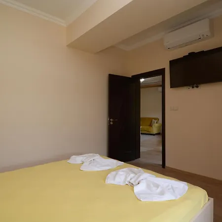 китанов 게스트하우스 4*