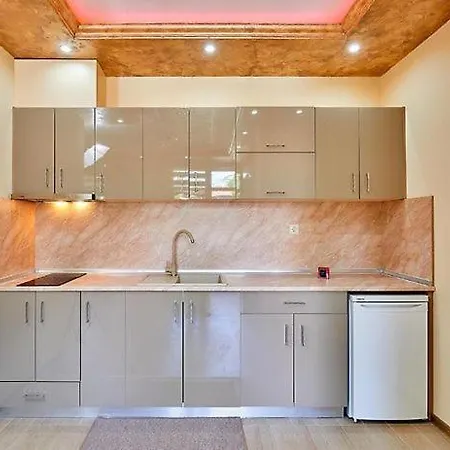 китанов 게스트하우스 4*